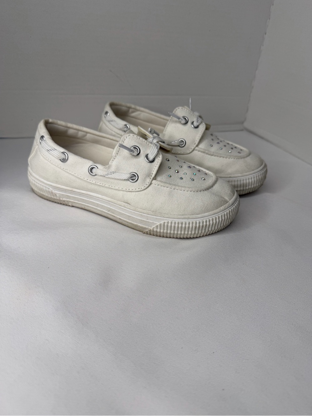 Jellypop White Canvas Slip-On Sneakers with Rhinestone Accents. No size tag 3.5